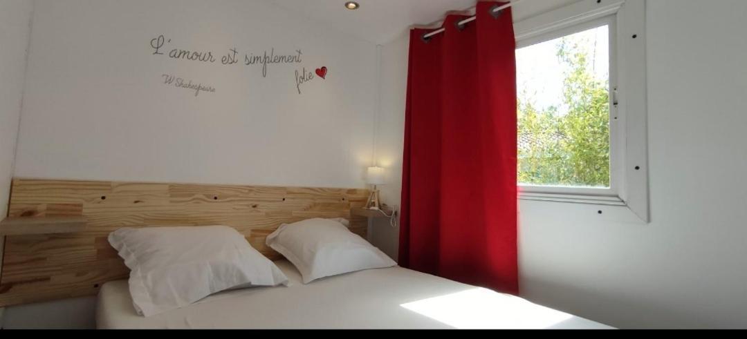 Bungalow Au Pied Du Luberon Saint-Martin-de-la-Brasque Экстерьер фото